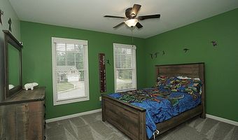 47 Timber Cove Ct, Amherst, NY 14051