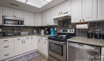 84 Sheets Farm Rd, Bakersville, NC 28705