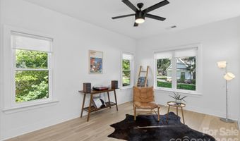 1608 Chippendale Rd, Charlotte, NC 28205