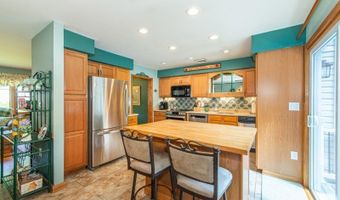 10 W Shore Dr, Alloway, NJ 07462