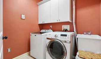 7106 EXETER Rd, Bethesda, MD 20814