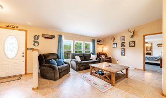 40 Upper Prairie Dog Rd, Banner, WY 82832