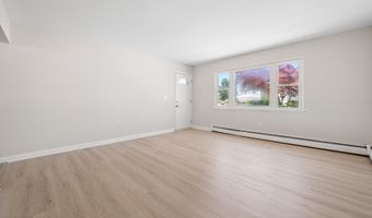 258 Bayshore Dr, Barnegat, NJ 08005