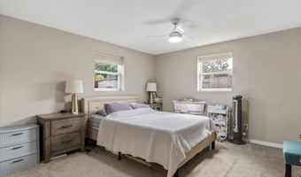 325 SARGO Rd, Atlantic Beach, FL 32233