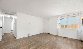 705 8th St, Benton City, WA 99320