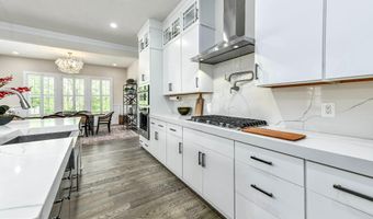 25004 FALLING BROOK Cir, Aldie, VA 20105