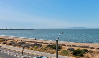 1001 Shoreline Dr 301, Alameda, CA 94501