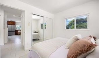 308 Mamaki St, Honolulu, HI 96821