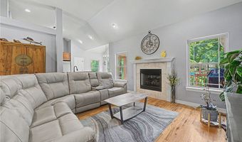 3 Buckfast Ln, Bella Vista, AR 72714