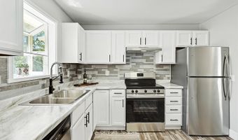 209 E HUMBOLDT St, Bingen, WA 98605