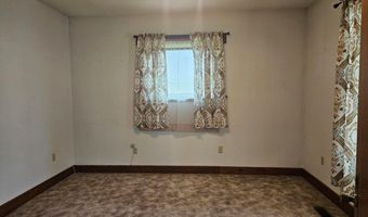 134 E Main St, Agency, IA 52530