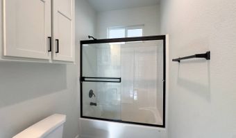 275 S WORTHINGTON St 124, Spring Valley, CA 91977