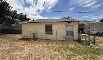 1032 N Edward St, Carlsbad, NM 88220