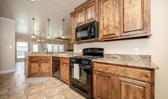 745 Champagne Dr, Biloxi, MS 39532