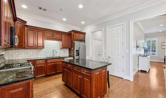100 Ansonborough 307, Athens, GA 30605