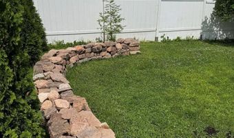 76 Vernon St, Bangor, ME 04401