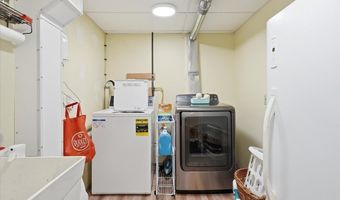 2047 North Ave, Burlington, VT 05408