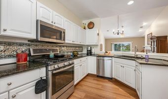 2835 Waterfront Ave, Algonquin, IL 60102
