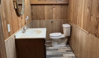 904 D Ave E, Albia, IA 52531