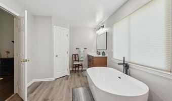 6518 CHRISTMAS TREE Ln, Huntingtown, MD 20639