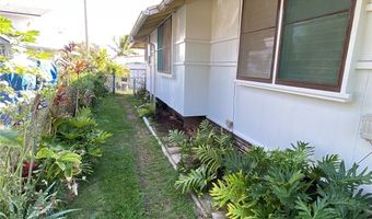 99-801 Halawa Dr, Aiea, HI 96701