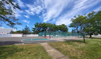 27 Mediterranean Ct, Barnegat, NJ 08005