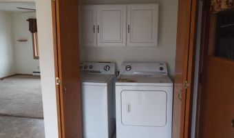 456 4th Ave, Ashton, IA 51232