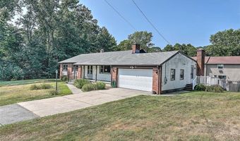 45 Countryside Dr, North Providence, RI 02904
