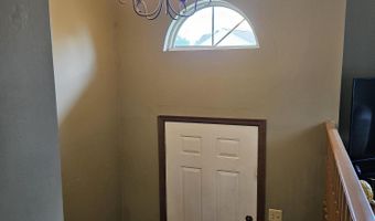 4 Woodbury Ln, Alexandria, KY 41001