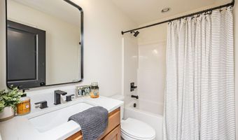 107 Springhill Dr, Bardstown, KY 40004