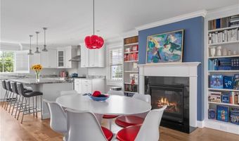 40 Kettle Point Ave, East Providence, RI 02914