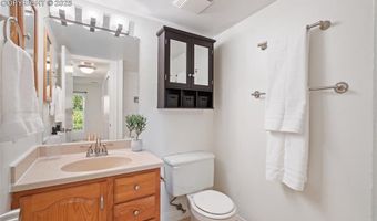 11413 E Ellsworth Pl, Aurora, CO 80010