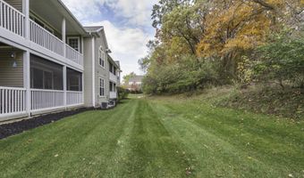 2962 Hunley Dr, Ann Arbor, MI 48105