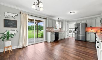 2746 Madison Hardee Rd, Ayden, NC 28513