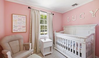 17 Wolfpits Rd, Bethel, CT 06801