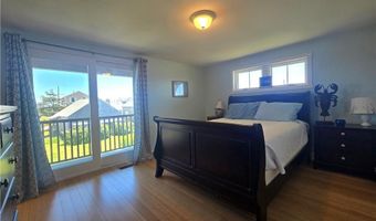 9 Arbeth Rd, Narragansett, RI 02879