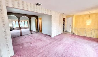 49 Lee Ave, Albertson, NY 11507