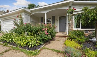 2362 Georgetown Blvd Blvd, Ann Arbor, MI 48105