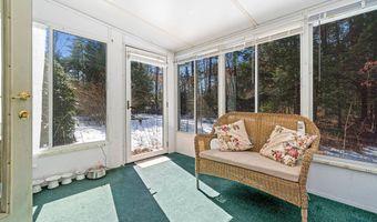 8 Pine Acres Rd, Amherst, NH 03031
