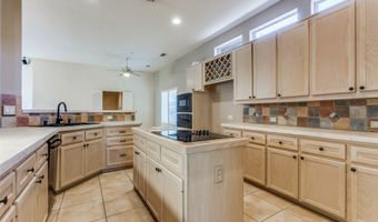 4004 Winter Park Ln, Addison, TX 75001