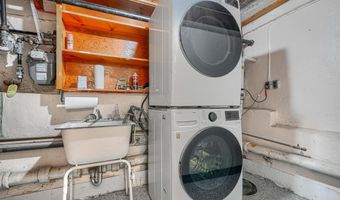 2210 LAKE Ave, Baltimore, MD 21213