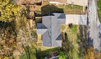 501 Nottingham Dr, Ballwin, MO 63011