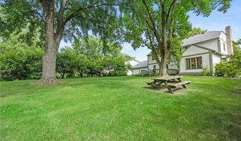 1724 Chatham Ave, Arden Hills, MN 55112