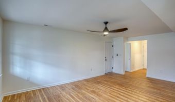 811 SUNSET Ter, Dover, DE 19904