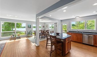 106 Lauri Dr, Charlestown, RI 02813