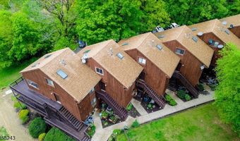 3 Telemark Dr 10, Alloway, NJ 07462