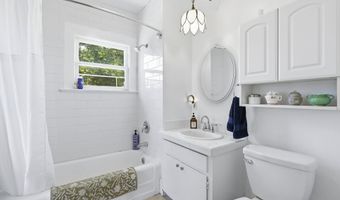 24051 NE AIRPORT Rd, Aurora, OR 97002