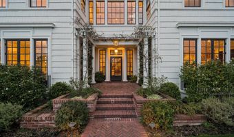 1121 BAY St, Alameda, CA 94501