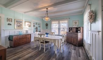 830 DIVISION St SE, Bandon, OR 97411