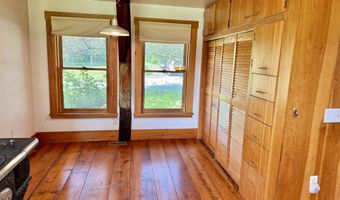 19 Hartley Rd, Barre, VT 05641